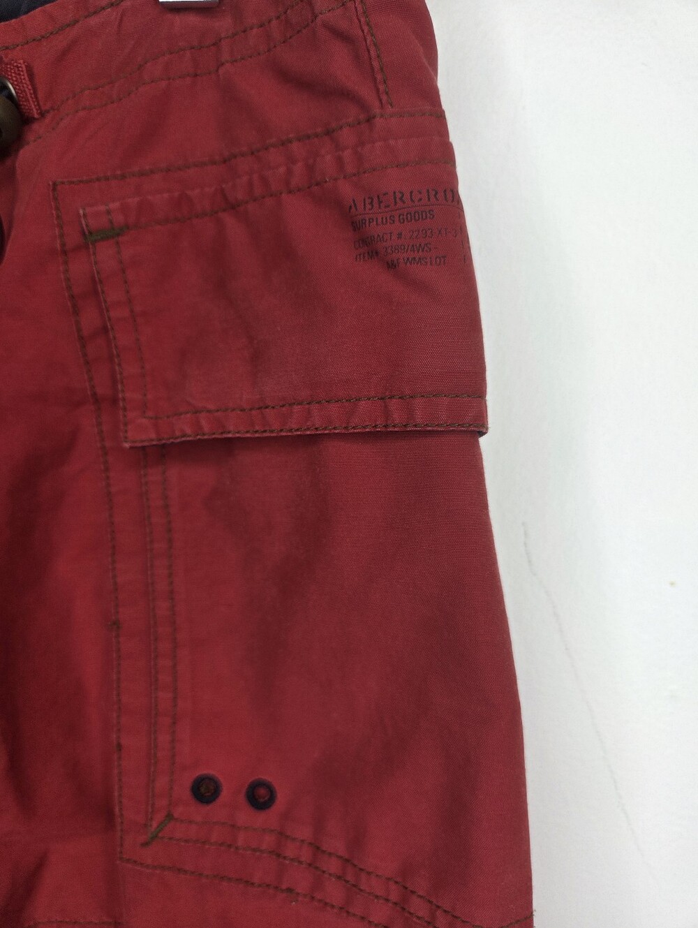 Abercrombie&Fitch Size 6 Red Shorts with Zipper & Waist Tab And Side Pockets - Picture 3 of 11
